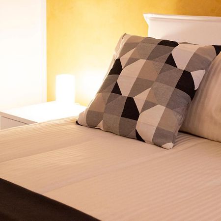 Relais All'Aquila เวโรนา ภายนอก รูปภาพ