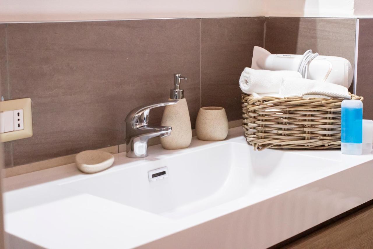 Relais All'Aquila เวโรนา ภายนอก รูปภาพ